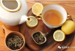 古亭里品茶吃瓜,品茗赏瓜，悠然一夏的闲适时光