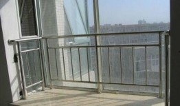 吃瓜教室换护栏,揭秘校园安全新举措