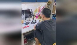 右手视频吃瓜群,揭秘网络社交背后的趣味与争议