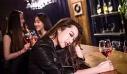 酒吧美女吃瓜图片,揭秘美食与美女的完美邂逅
