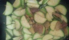 荀瓜怎样炒着吃,家常美味新尝试