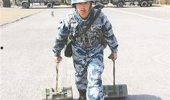 伞兵吃瓜头像,揭秘军营中的欢乐时光