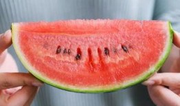 杭州小区吃瓜事件,邻里纠纷引发社会关注