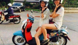 摩托小姐姐吃瓜,揭秘娱乐圈那些事儿