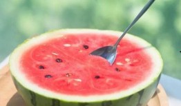 寒湿可以吃瓜吗,吃瓜需谨慎