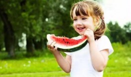 姨妈期吃瓜了,揭秘女性生理周期中的趣味现象