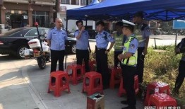 乌市交警吃瓜群众,揭秘交警日常趣闻