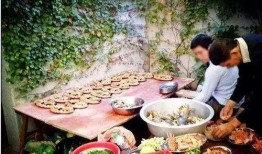 农村瓜婆娘吃席